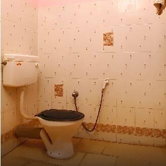 Karthika Tourist Home, Thekkady 4